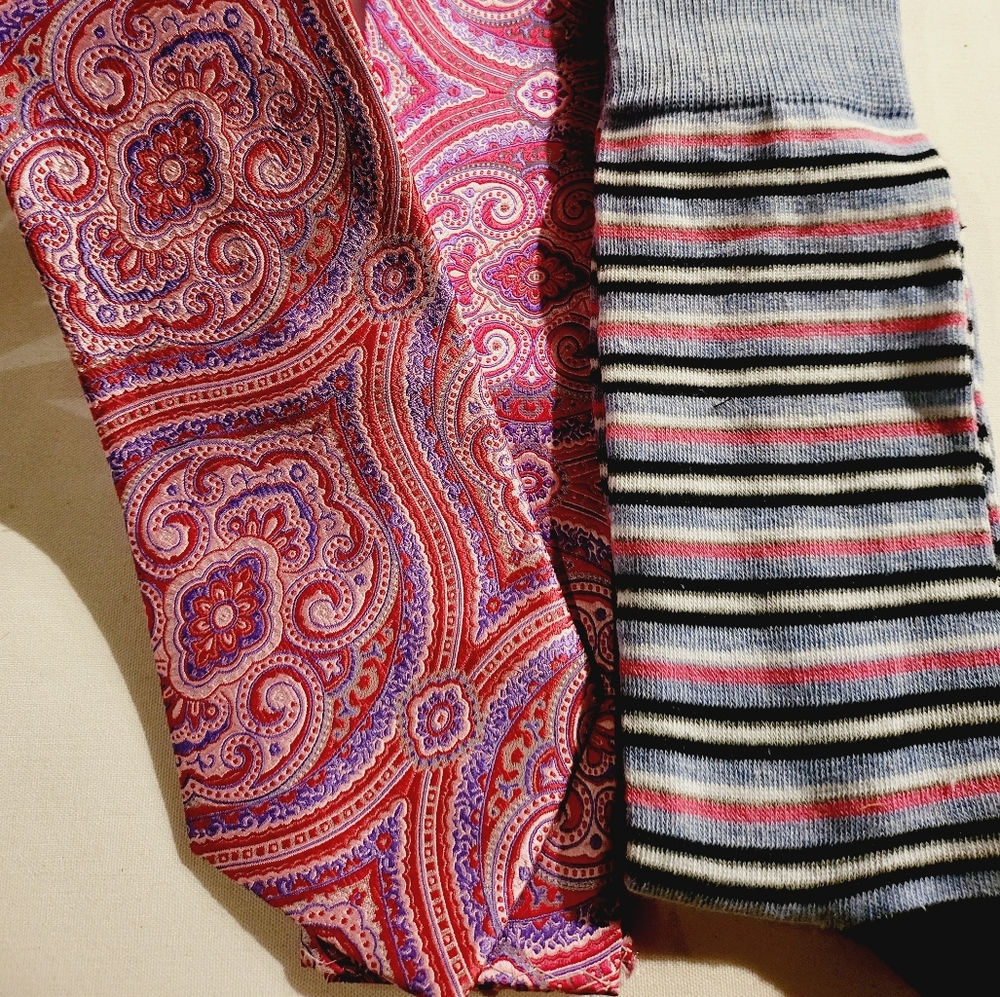 Necktie set and socks